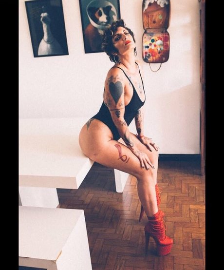 Clara Averbuck kostenlose heiße foto