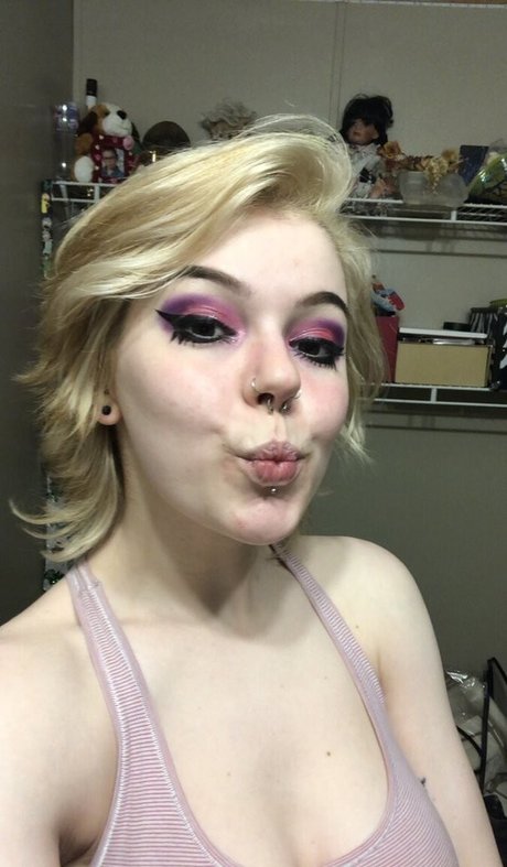 liluthivert model heiße bild