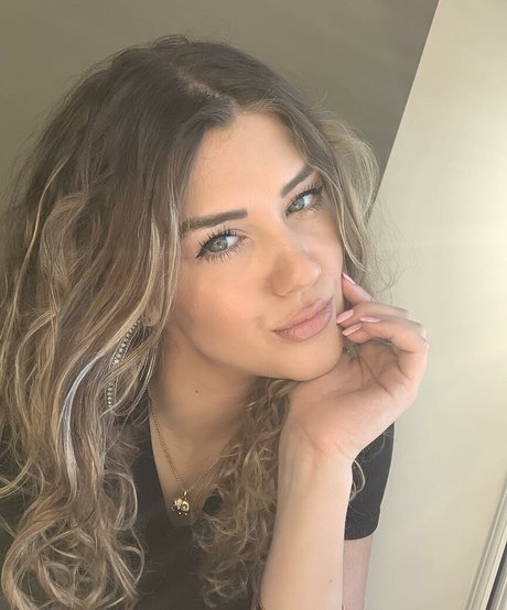 Claudia Valler erwachsene porno galerie