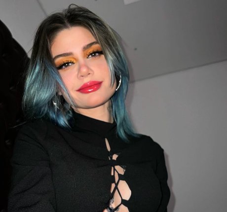 Giuliana Capitani porno xxx bild