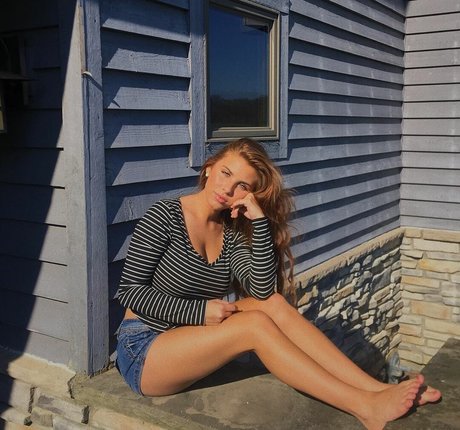 Samantha Vicha nackt schöne foto