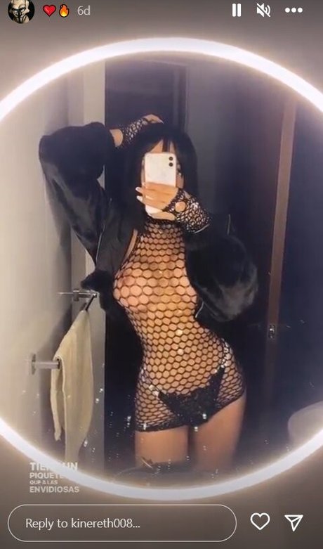 kinereth nackt sexy archiv