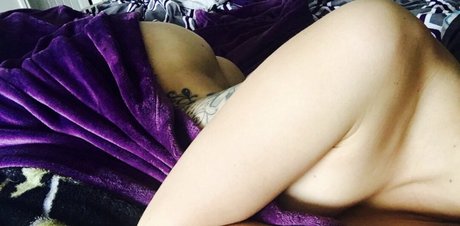 Haley Elk nackte bild