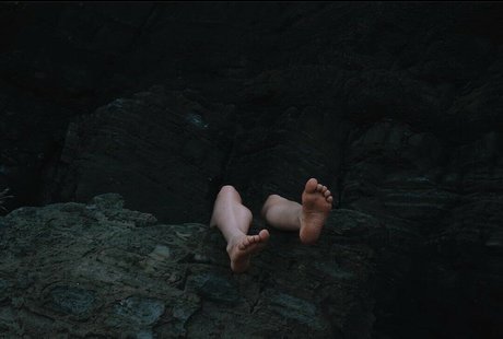 Phaine Gibouyeaux top nackt foto