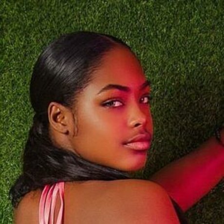 WomenSantana Barbershop Bilder