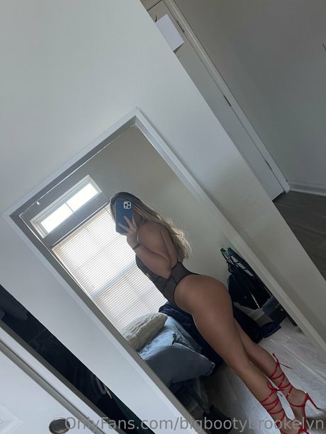 _Brookelyn hübsche pornographische bild