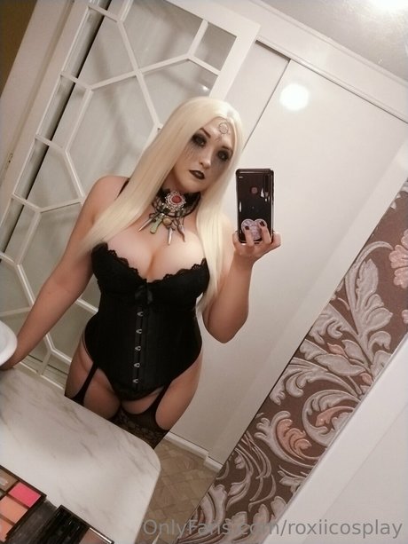 Roxii Cosplay top erwachsene bilder