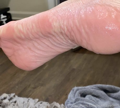 WaifuFeetMilk erotische schöne archiv