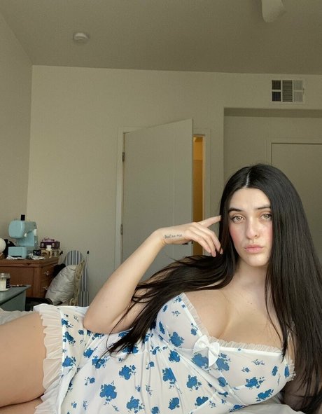 Angelique Gunn xxx hd archiv