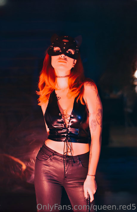 Queen Red schauspielerin sex fotos