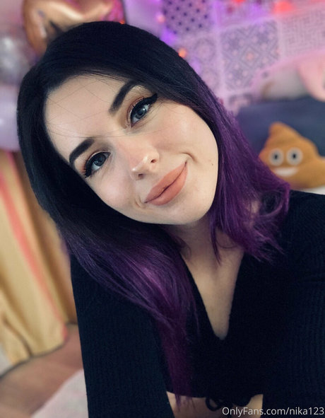 Nika123 model pornografische bilder