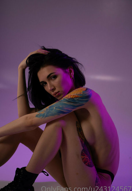 Mika Davis erwachsene xxx bild