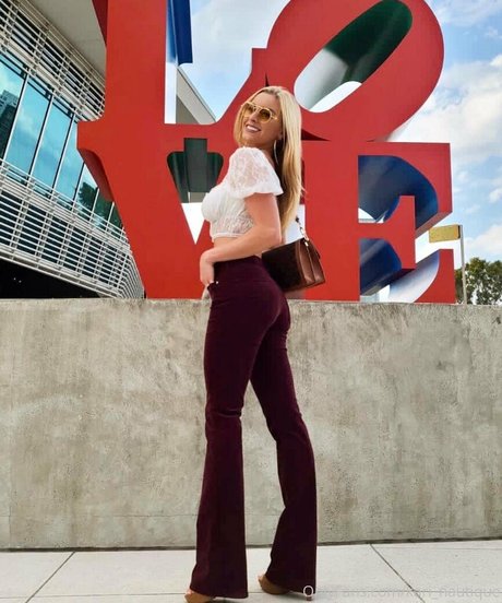 Kari Nautique hübsche nacktheit bilder