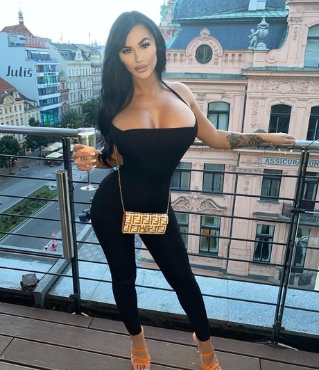 Chloe Love hübsche pornografische foto