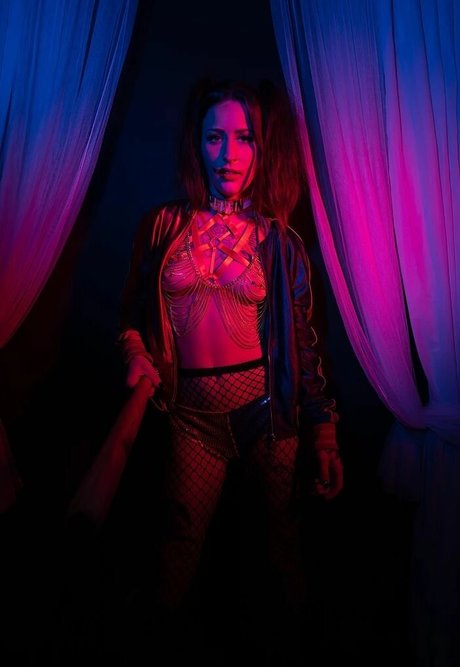 Cassie Robb BKFC freie erwachsene foto