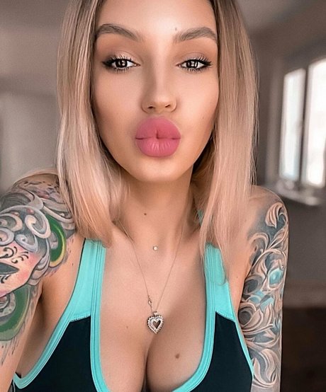 Kate Hazzard exklusive erotische fotos