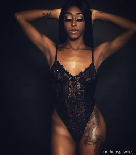 Aaliyah Ali hd schöne bilder