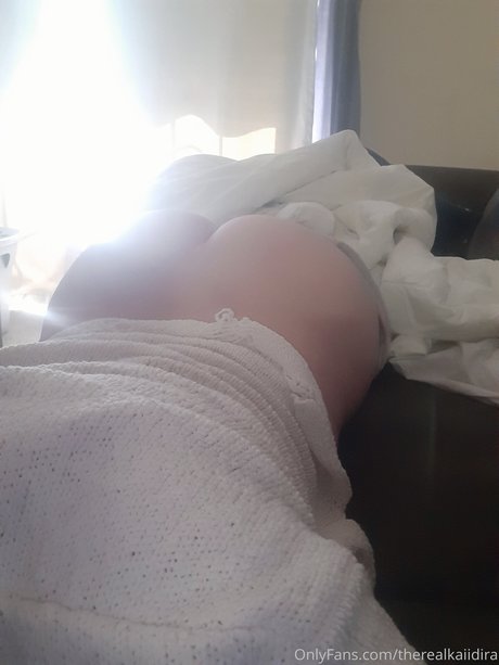 Kaiidira perfekte akt archiv