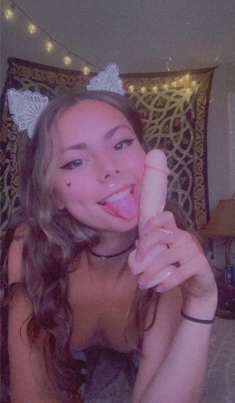 Skittii model akt bild