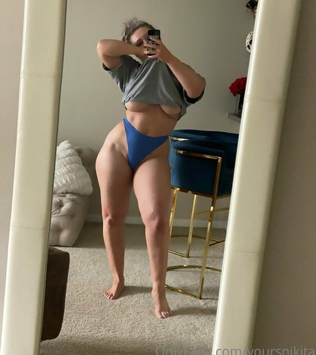 yoursnikita perfekte nacktheit bild