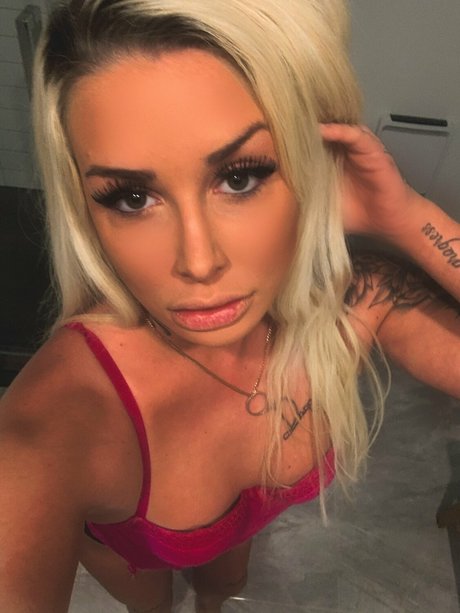 Elodie Baillargeon Roy exklusive nackt galerien