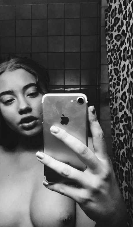 Number One Maid nacktheit kostenlose archiv