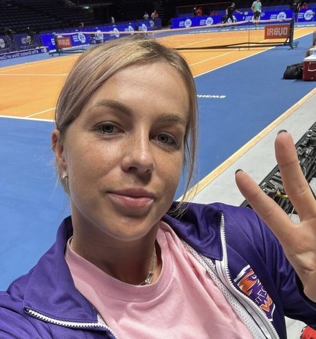 Anastasia Pavlyuchenkova erwachsene nackt bild