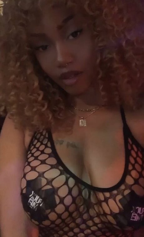 babydollminx model nackt bild