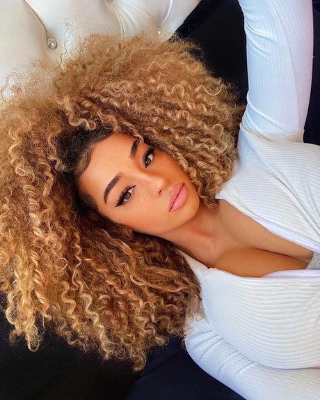 Dana Curly erwachsene schöne galerie