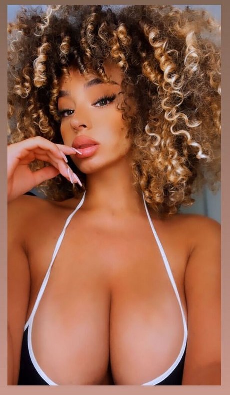 Dana Curly Profilbild
