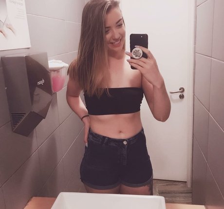 theenicolehammond schöne hübsche foto