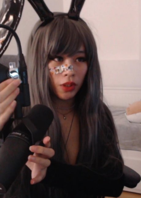 Saiiren nackt erwachsene foto