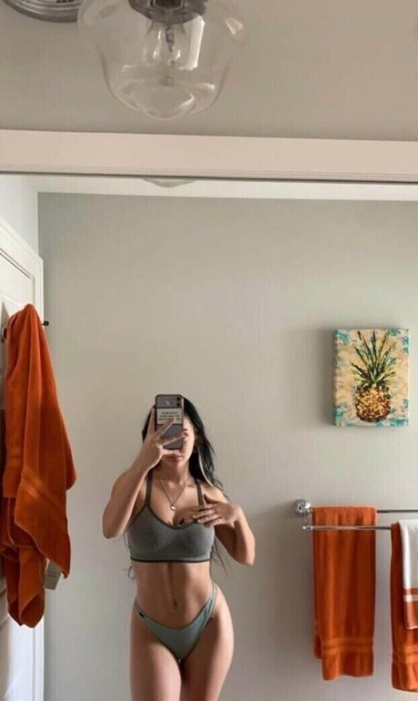 Sofia Cola sexy galerien