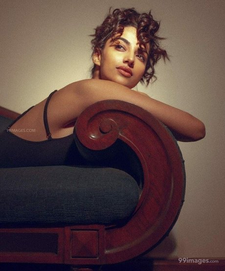 Meenakshi Chaudhary schauspielerin freie foto