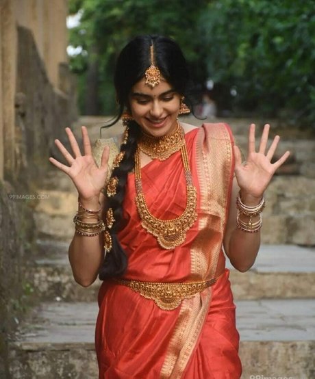 Adah Sharma erwachsene pornographische fotos