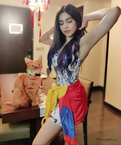Adah Sharma kostenlose nackte archiv