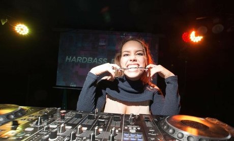 Lera Valerianka top heiße fotos