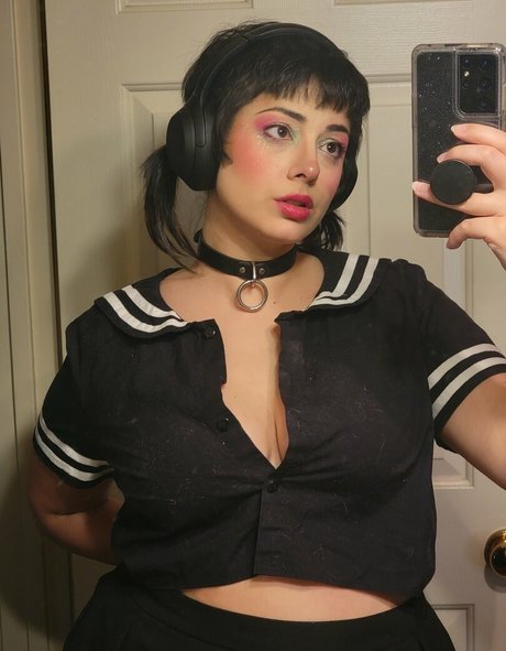 GlitchBun top xxx bild