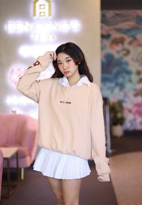 Livy Renata porno hübsche galerie