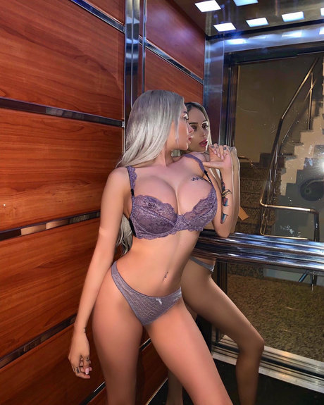 Merve Sanay schauspielerin nackt fotos