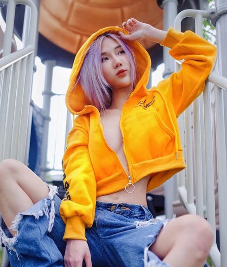 GamgyLhongEr erwachsene nackten fotos