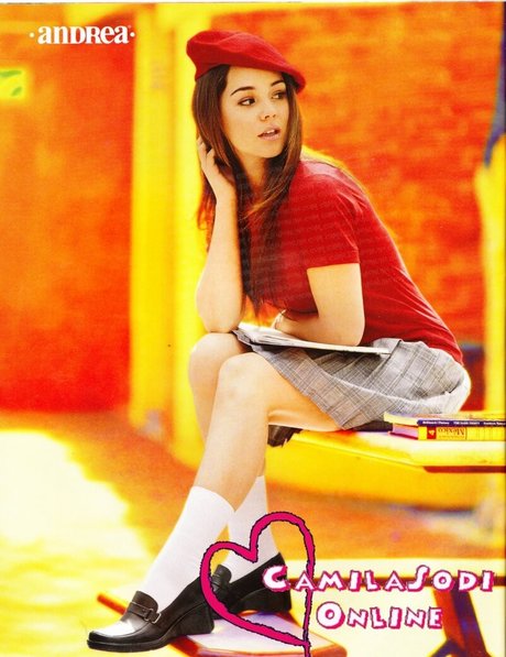 Camila Sodi hd nackt fotos