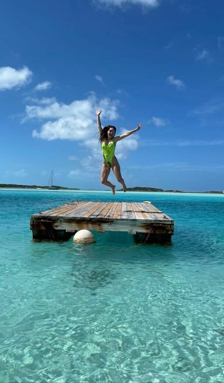 Camila Sodi top pornostar fotos