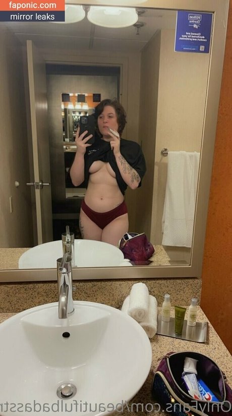 Beautifulbadasstrucker erotische nackt foto