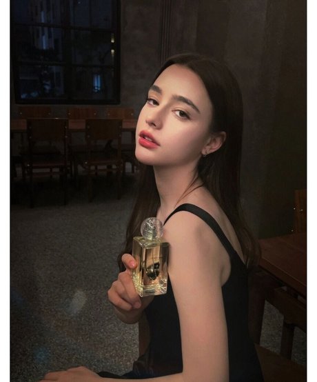 Dasha Tarab schauspielerin schöne foto