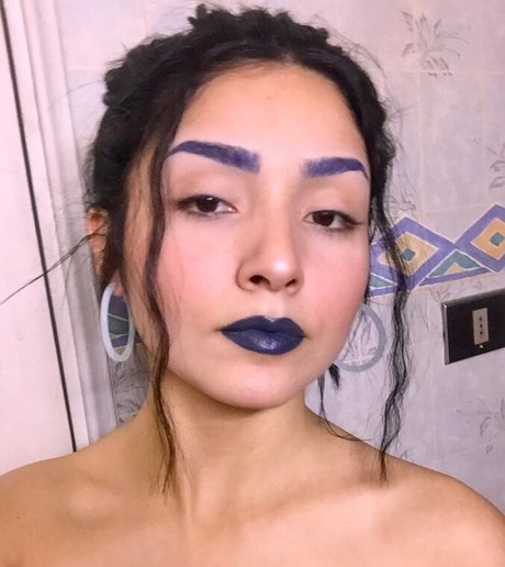 emo-onlyfans hd nette fotos