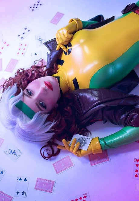 Anastasia Galuzina hübsche nacktheit fotos