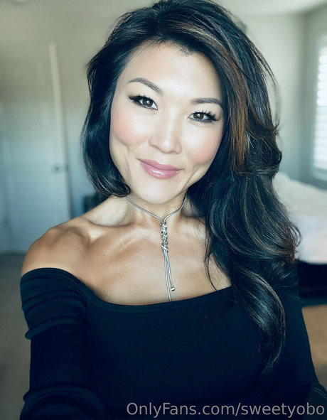 Sweetyobo model kunst galerien