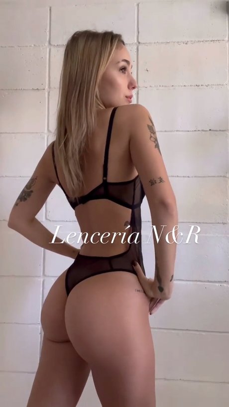 Agus Digri schöne pornostar galerie