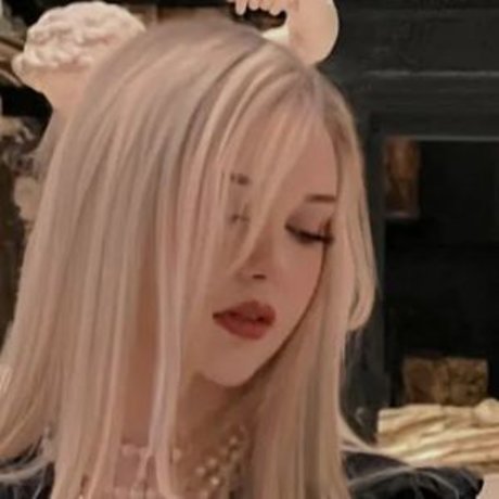 Sayathefox erotische erwachsene foto